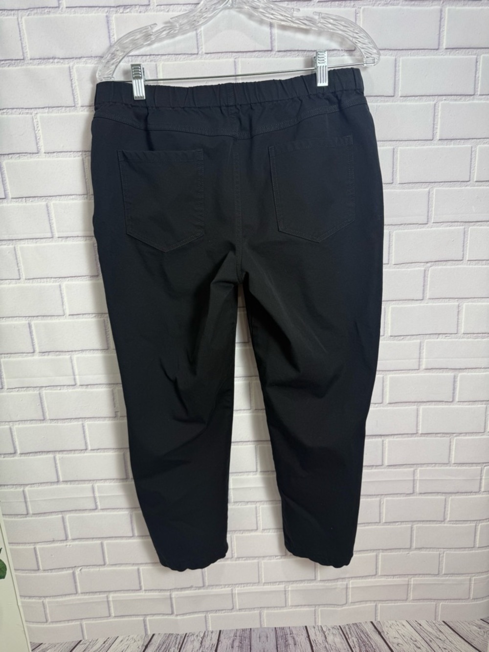 Isaac Mizrahi Live Black Pants Elastic Waist Stretch Ankle Size 14P Petite - Picture 4 of 11